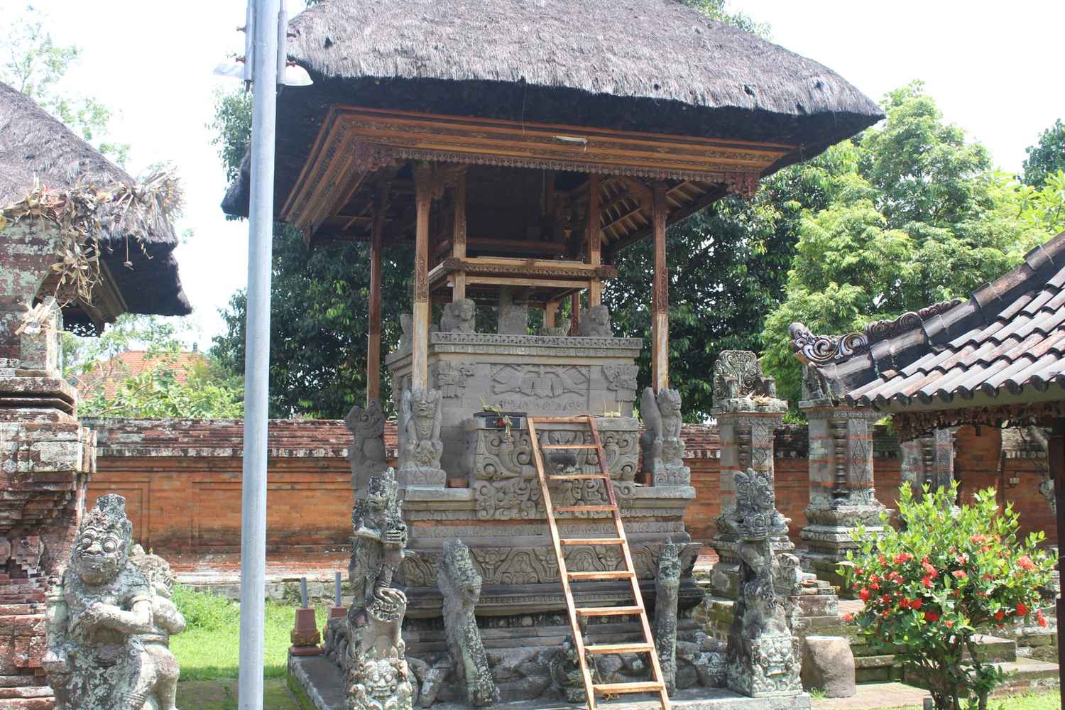 PalinggihanRatuMade